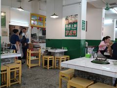 大堂-石灰市老火锅(北滨路店)