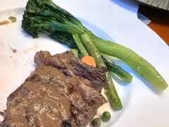 -东西风牛排馆周末烧烤自助(首都机场希尔顿店)