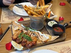 -Mark&Mars Restaurant