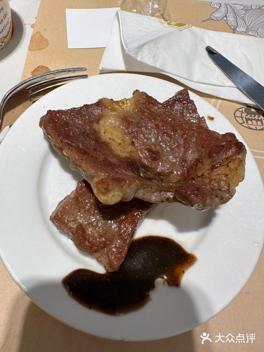 晶丽香榭自助餐(南京大饭店)煎牛排图片