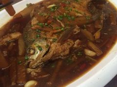 红烧阳澄湖团头鲂-金陵一哥龙虾(水木秦淮店)