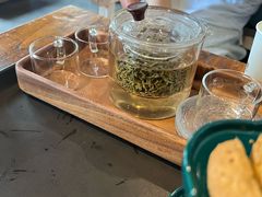 -房角石咖啡与书(吉大南校店)