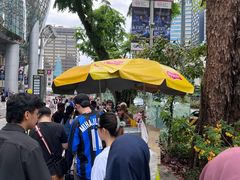 -詹爷爷乌节路街头冰淇淋