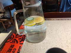 柠檬水-鸣记脆皮烤鱼(山姆店)