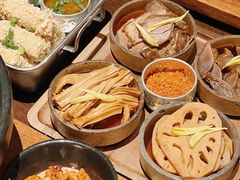 -银米·云南传统过桥米线(双廊黑金冠店)