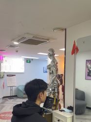 -米娜护肤造型