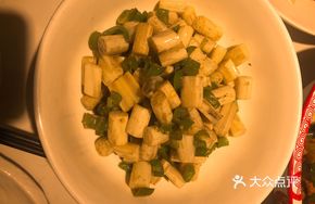 Stir-Fried Fresh Lotus Stem Tips
