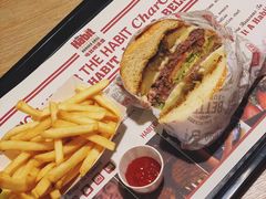 -The Habit Burger Grill 哈比特汉堡(复兴soho店)