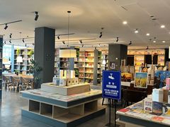 -魔方城市书房(中街益田店)