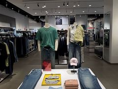 -首创奥特莱斯(西安店)