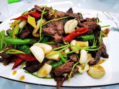 -三江源美食城