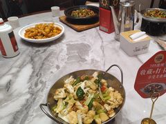 -梅利汴京烤鸭•开封豫菜地标店(铁北街店)