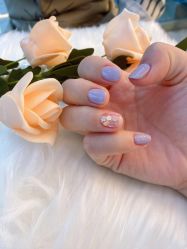 -柒朵科技美肤中心