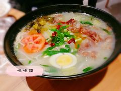 金菇肥牛米线-食悦天美食广场(沈阳青年大街万象城店)