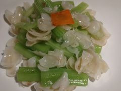 西芹百合-马老六清真餐饮(西站店)