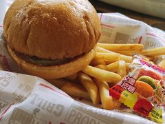 -The Habit Burger Grill 哈比特汉堡(复兴soho店)