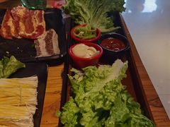 -枣玛露炭火烤肉脊骨锅