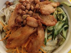 -嗨皮儿·现蒸面皮(抄纸巷店)