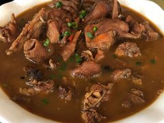 农家炖柴鸡-草根堂农场