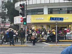 -85度C(生甜甜圈研究工坊·上海平凉店)