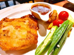 嫩皮鸡腿排-斗牛士牛排(南京东路店)