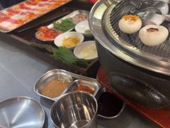 -围炉肉舍•炭烤活鳗•丹东海鲜烤肉(步行街店)