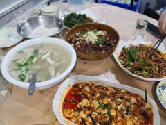 -洪霞餐馆
