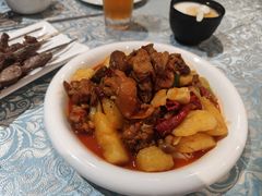 新疆大盘鸡-巴扎美食·新疆菜·西域歌舞表演餐厅(新疆大厦店)