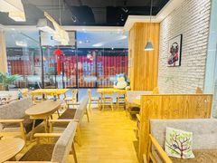 -藏猫猫咖啡主题馆(中央大道店)