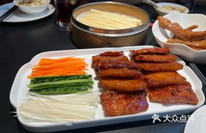 Two-Headed Black Pork Fried Meat with Thin Pancake