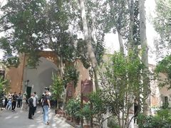 -艾提尕尔清真寺