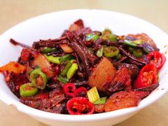 茶树菇炒腊肉-建辉湖南土菜馆(南大街店)