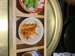 -山川小町·极番烧肉(新地假日广场店)
