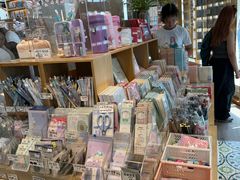 -猫的天空之城概念书店(北戴河蔚蓝海岸店)