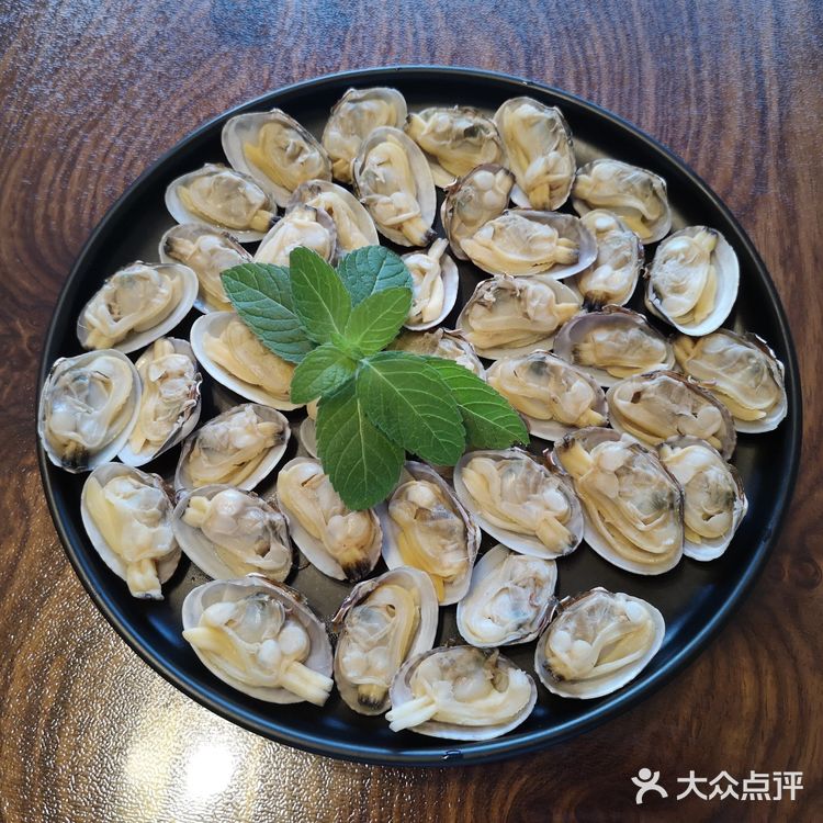 花甲剥壳放入其中就可以蘸着吃了～很清爽