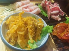 -明洞阿姨·韩式酱蟹烤肉·创意料理(三元桥店)