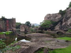 -伍山石窟