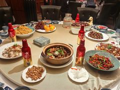 -八府香鸭·啫啫煲(华山路店)