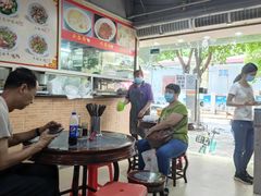 大堂-兴兴旺·冬瓜盅·啫啫煲(西华路店)