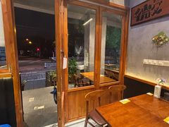 -8PINTS八品脱·日料·烧鸟·精酿小酒馆(莘庄店)