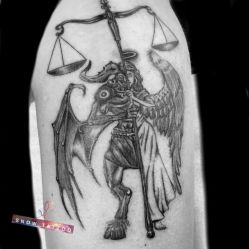 -SNOW TATTOO STUDIO