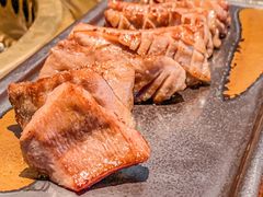 -铭牛烧肉·和牛海鲜自助(高新月牙湖店)