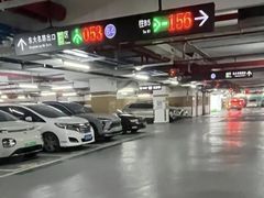 -北外滩来福士办公楼西塔-地下停车场