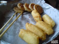 双拼（野鸡卷和炸牛奶）-顺德一品粥·20年凤城老字号(芳村店)