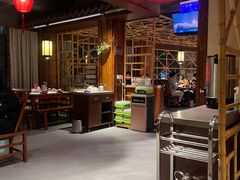 -湘西小馆(滨河路店)