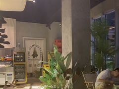 -暮炭·鲜货烧烤小李的精酿酒馆(泽科·空港星泽汇店)
