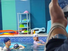 -Swim斯卫姆国际儿童游泳中心(红博中央公园店)