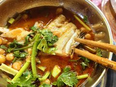 -鸿顺老铁锅美蛙鱼府(解放碑店)