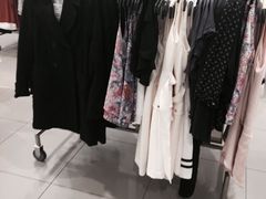 H&M(银河国际店)-H&M(华润万象城店)