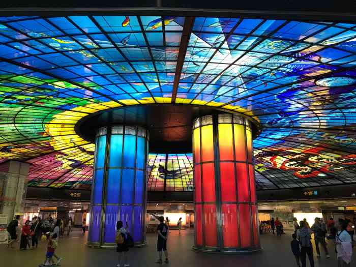 捷运美丽岛站(the dome of light)-"高雄美丽岛站由日本建筑师高松伸